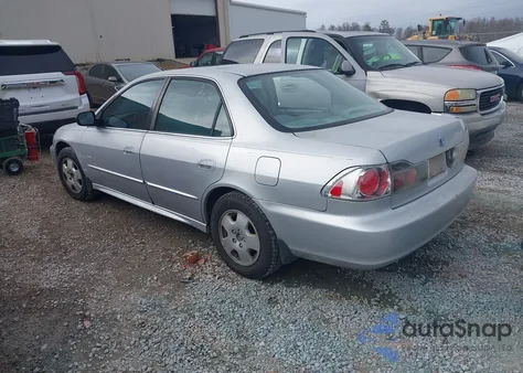 2002 Honda Accord 3.0 Ex z USA, uszkodzony, nr VIN 1HGCG16542A023443